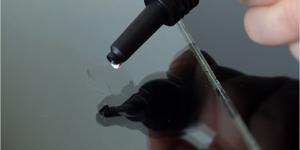【UV胶水】有气泡？研泰浅析如何解决UV胶水中的气泡问题